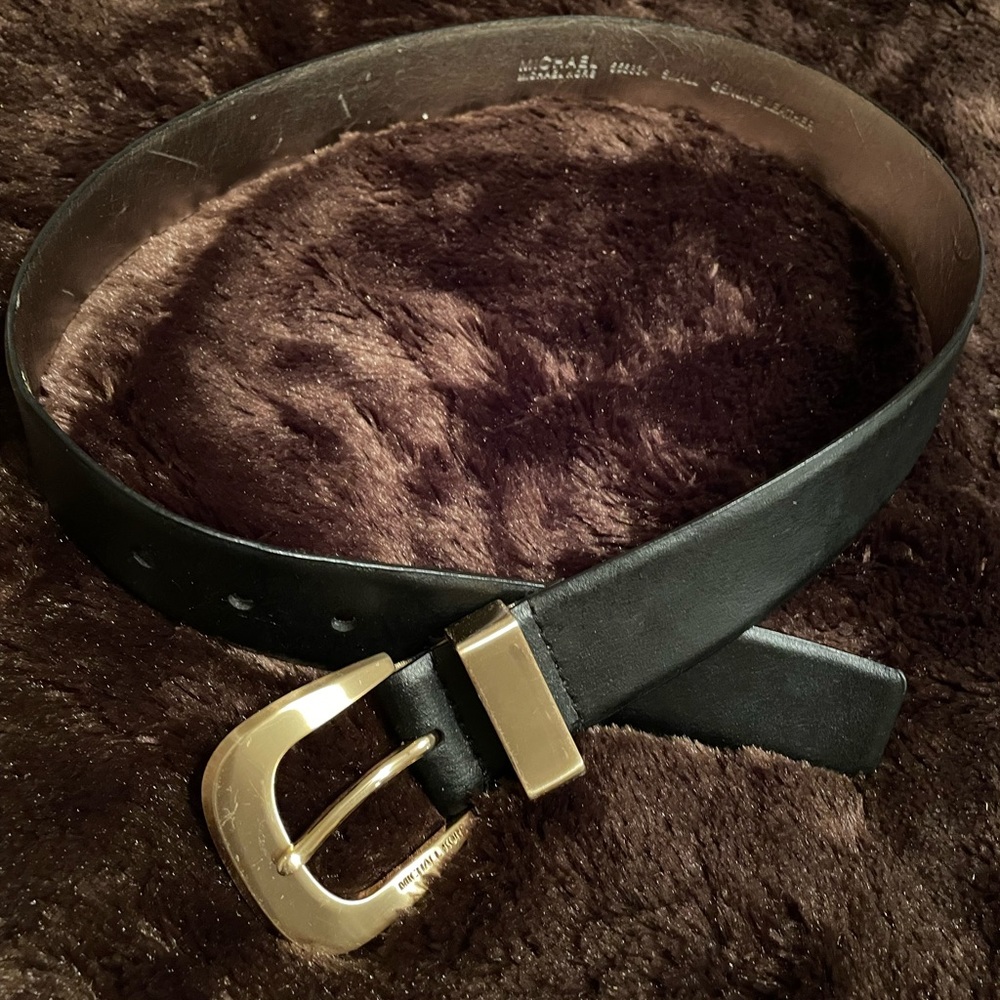 Michael Kors black leather belt